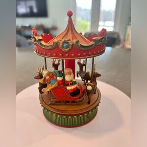 Vintage 80s Hallmark Santa Claus Wind-up Merry Go Round Carousel Music Box